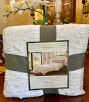 New Threshold White Tufted Diamond Crinkle Duvet Cover & Sham Set 3pc King size