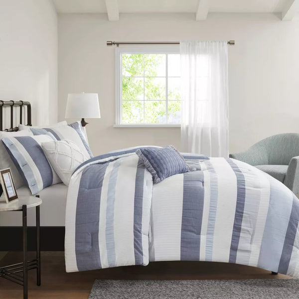 New 5pc King/California King Roman Jacquard Comforter Set White/Blue - Madison Park